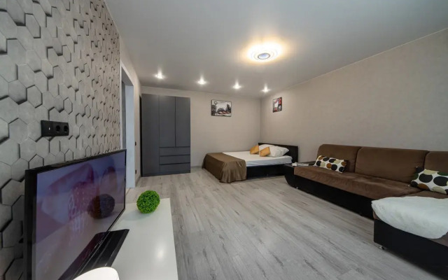 Квартира от Компании Хоум Отель на Тухачевского 84