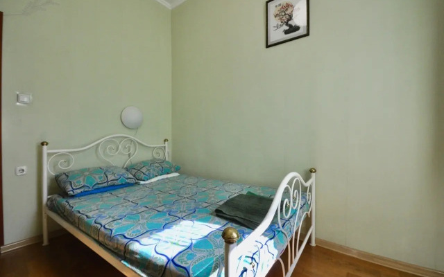 Na Polikurovskoy Ulitse 1 Apartments