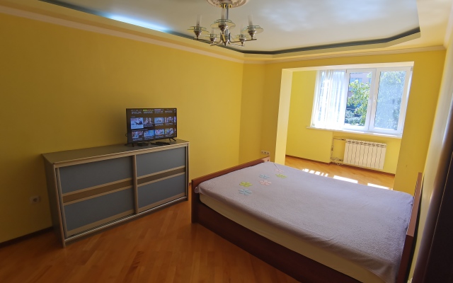 Апартаменты на Орджоникидзе 30