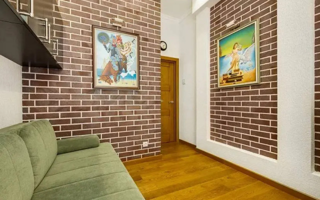 Квартира 4-комнатная Квартира на Васильевском Острове