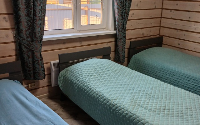 Khvoya Guest House