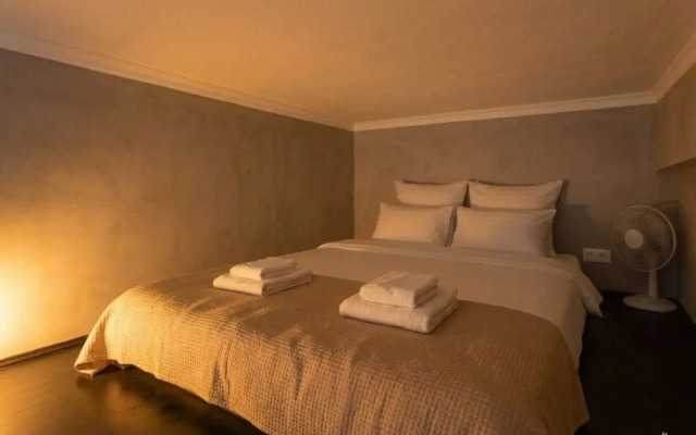 Апарт-отель Loftet Rooms