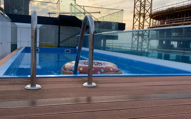 GG Home 1BR in Rainbow with Pool Flat