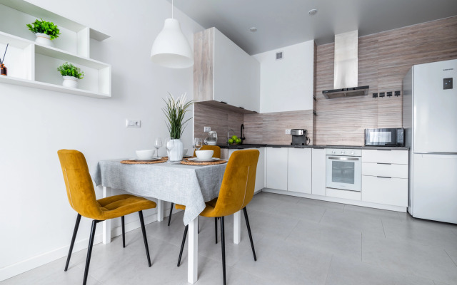 Квартира Евродвушка возле метро и ТЦ