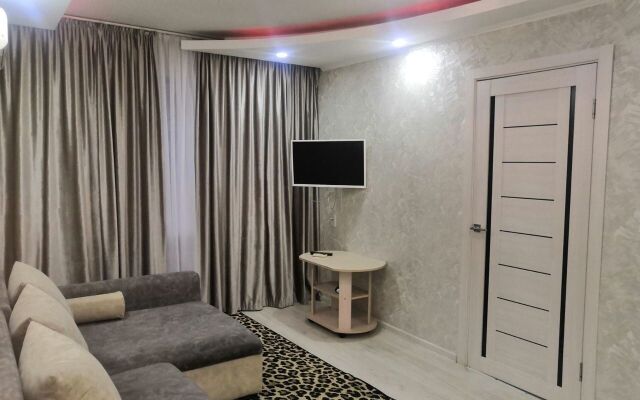 Na Ulitse Botvina 22 Flat