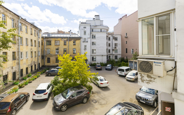 Апартаменты на Моисеенко 3 DereMRents ДереМРентс