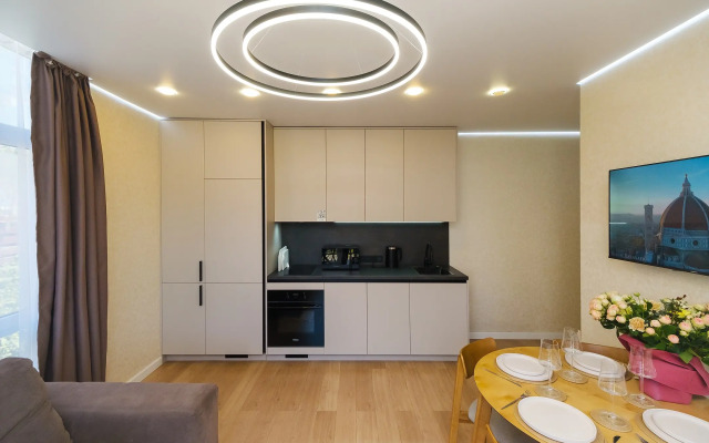 Green Palace 6 S Podogrevaemym Basseynom Krugly God Apartment