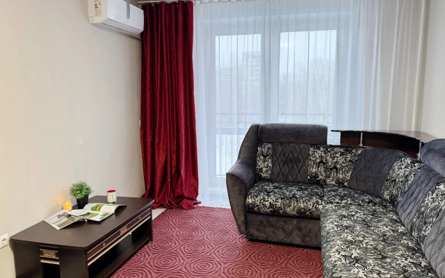 Апартаменты на проспекте Строителей 90Б