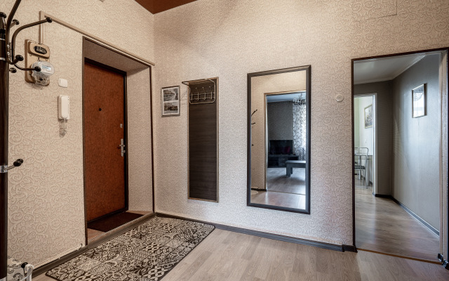 Na Nezavisimosti Okolo Tsuma Apartments
