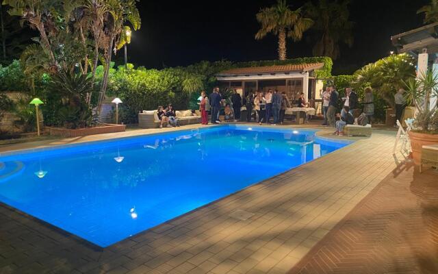 Seven Palms Villa