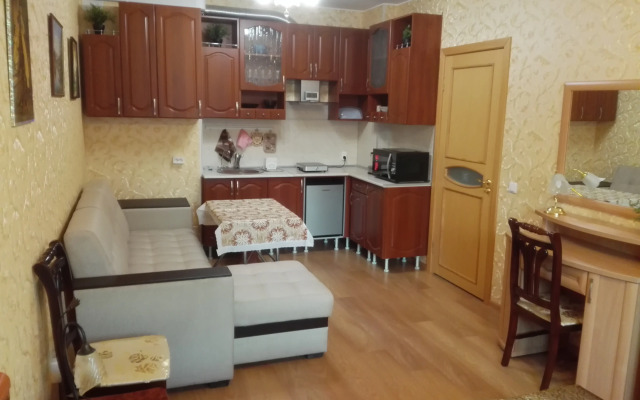 Na Dnepropetrovskoy Flat
