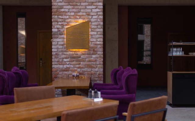Alleya Resort Hotel
