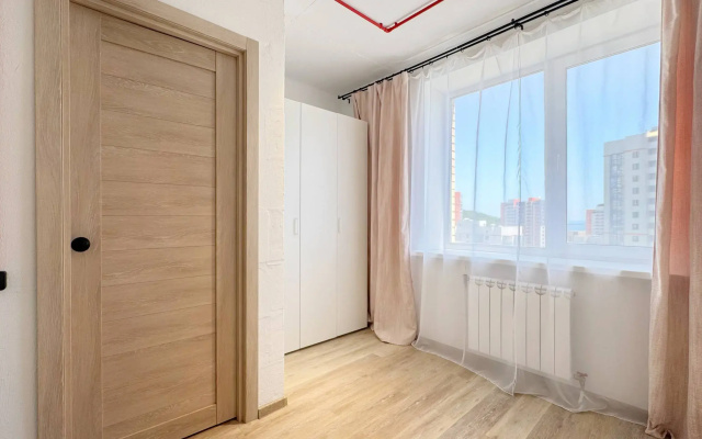 Kvartira 2-h komnatnaa Kvartira v Stile LOFT s panoramnoj lodziej
