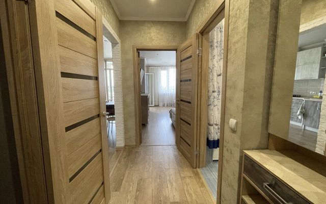 Ryadom s Parkom Maksa Ashmana Apartment