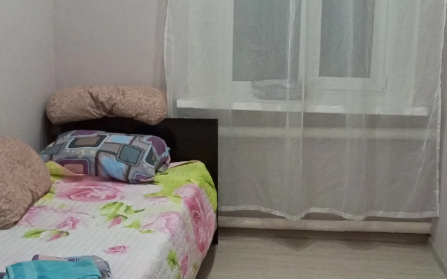 S 3 Spalnyami Apartments