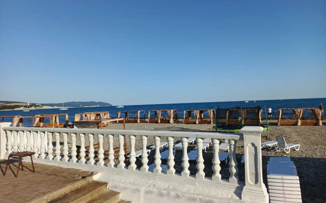 Taunkhaus na Beregu Morya Private House