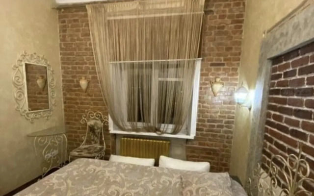 Supertsentr, Vokzal, Vorota Minska, 2kh-Komnatnye Apartments