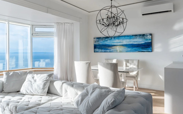 Апартаменты на первой линии главной набережной