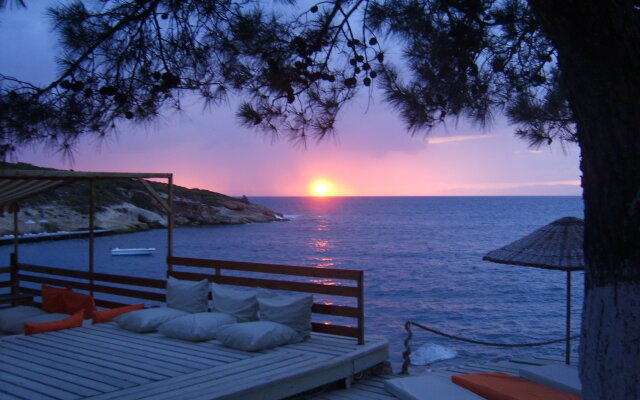 Club Mackarel Hotel