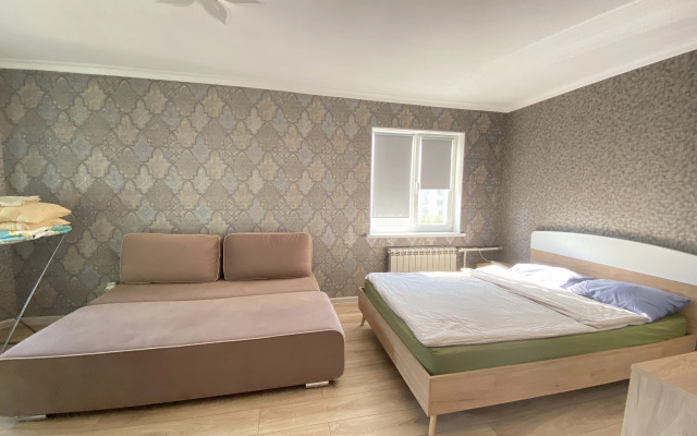 U Rechnogo porta nedaleko ot tsentra Kazani Flat