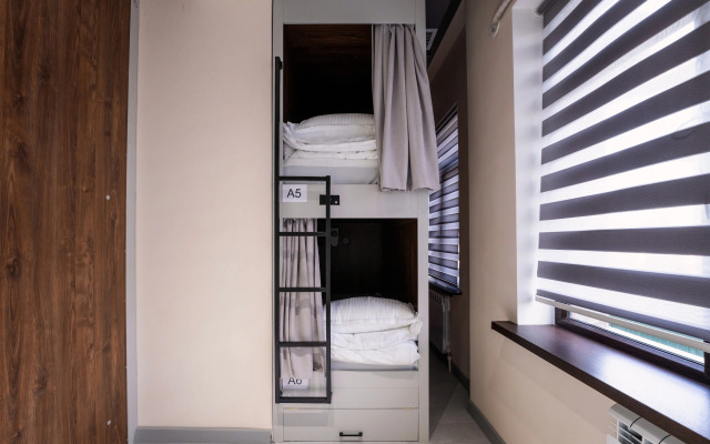 Qlife Hostel
