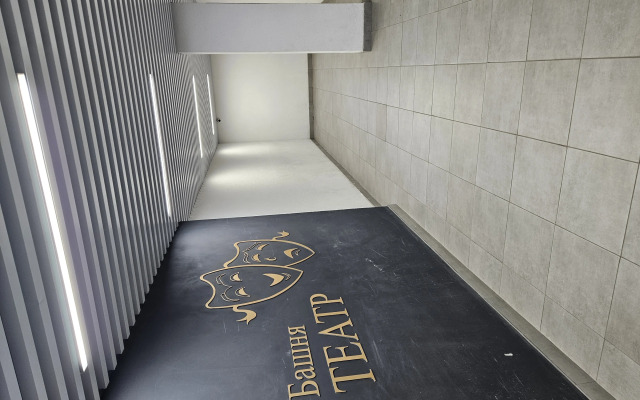 Uluchshennaya Studiya U Metro Parnas Flat