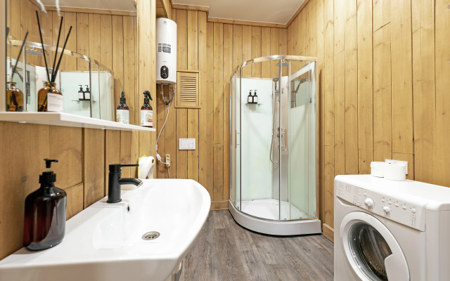 Апартаменты на Кирилловой 6