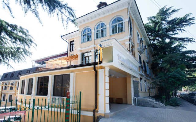 Teatralny hotel