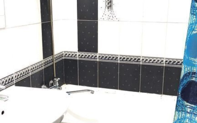Na Ulitse Yunosti 2 Flat