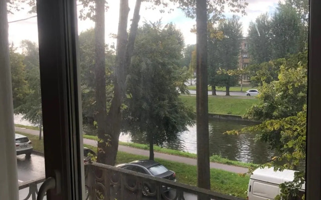 V Istoricheskom Tsentre Goroda S Vidom Na Naberezhnuyu Flat