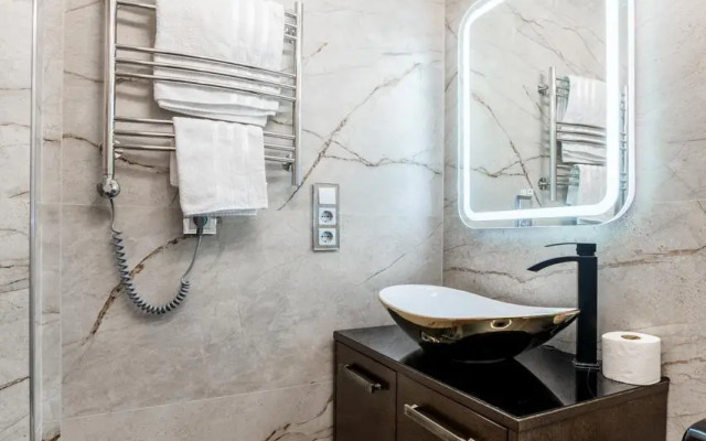 Elitny Apartament v Gostinitse Senator Flat