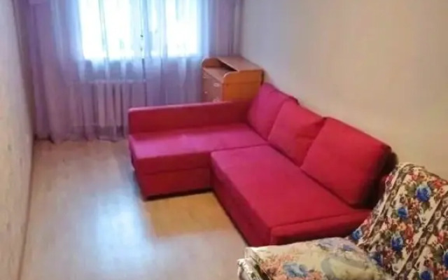 Квартира Двухкомнатная Химиков 15