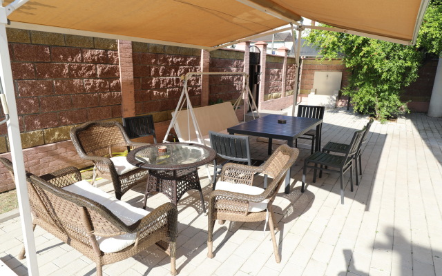 Rozalin Guest House