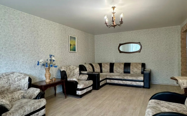 Uyutnaya DvukhKomnatnaya ot Oladom Flat
