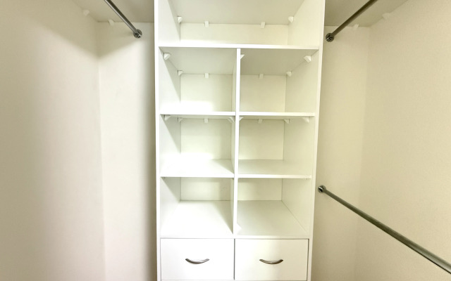 Апартаменты Элитные на берегу реки Тура с видом на Мост Влюбленных