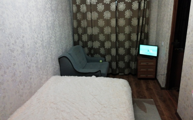 Proletarskaya D.47 U Nizhnego I Verkhnego Ozera Flat