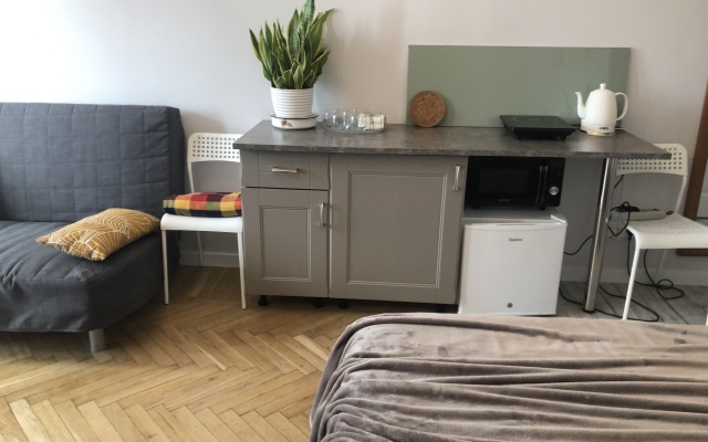 Апартаменты Студия с Видом на Покровский Сквер