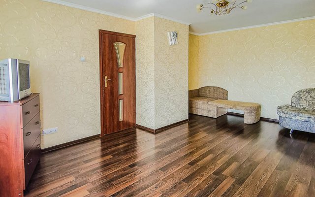 Uyutnaya Kvartira Na Matochkina Apartments