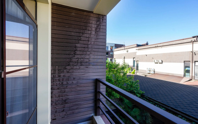 Uyutny Taunkhaus V Tsentralnom Rayone Sochi Private House