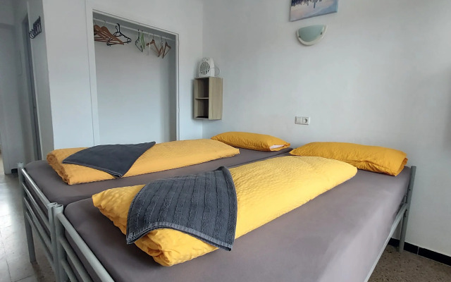 Orsi Hostel