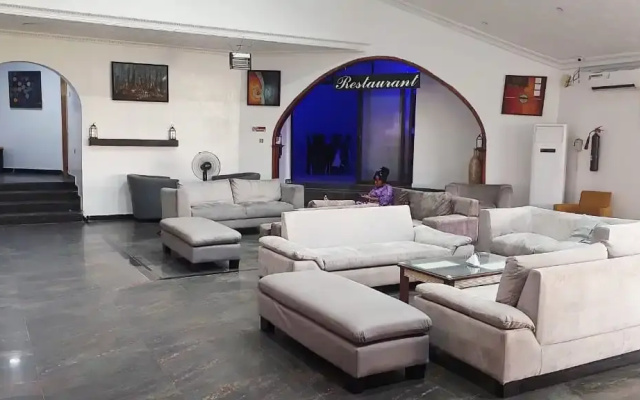 Отель Solitude Victoria Island