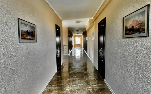 Altera Guest House