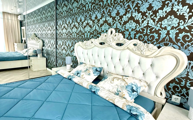 na Komsomolskoy Flat