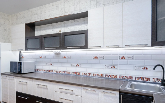 Bukharestskaya 118k3 Bol'shiye Apartments