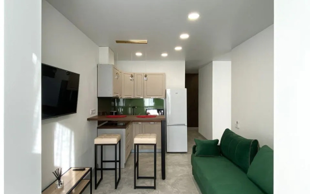 Апартаменты с кроватью 180 см, ванной и панорамными окнами, 16 этаж