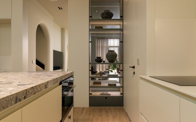 Taunkhaus v Sochi  sobstvennym Basseynom Apartments