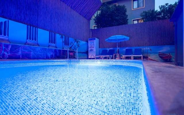 Mic Royal Hotel