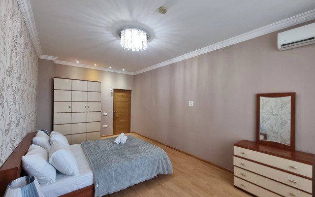 Isr Lux Apartments