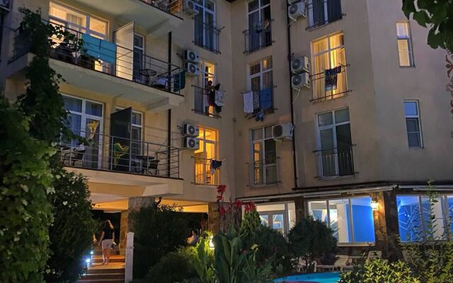 Hotel Lamore