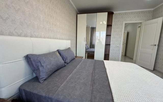 Квартира Шикарная двухкомнатная с лоджией